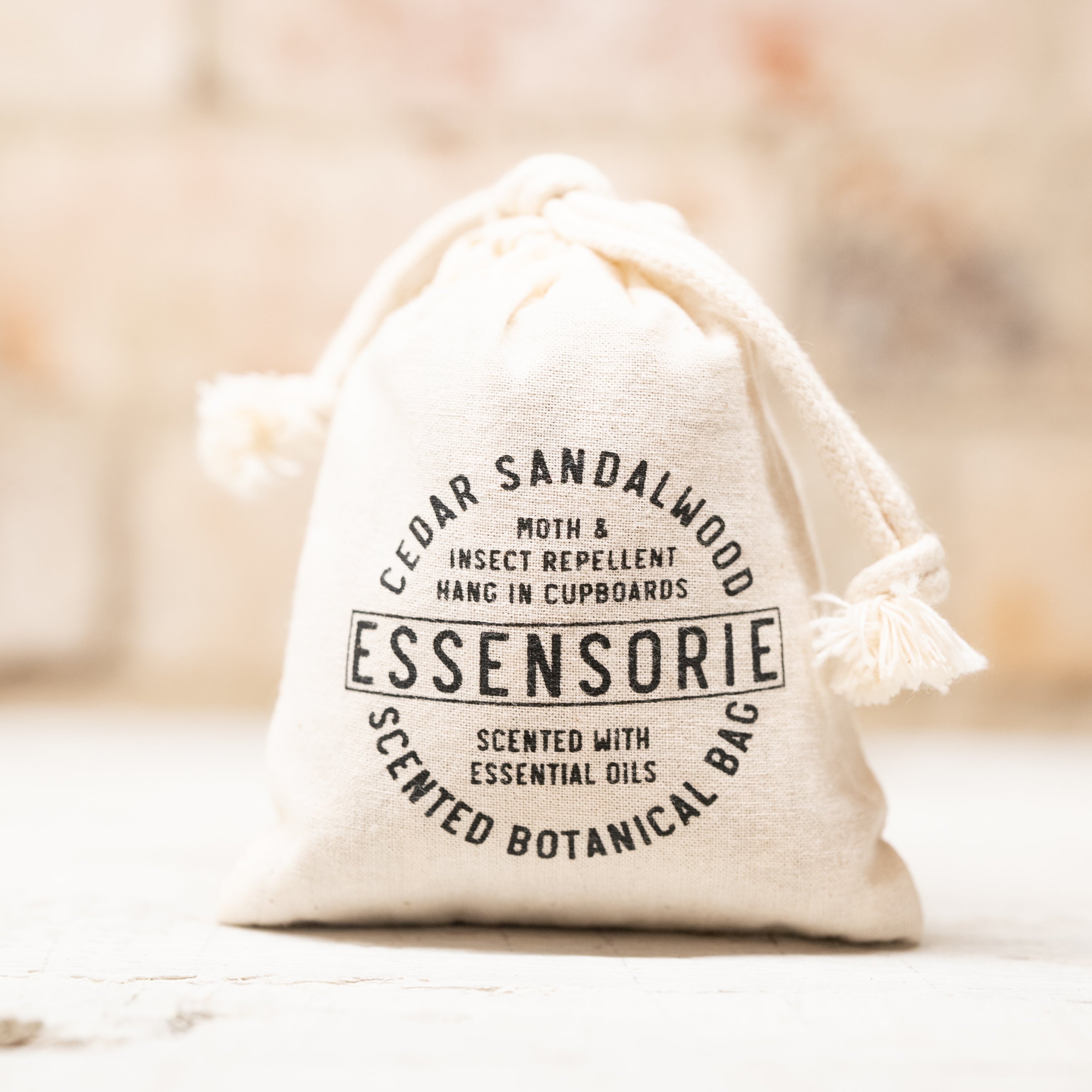 Cedar Sandalwood Botanical Bag