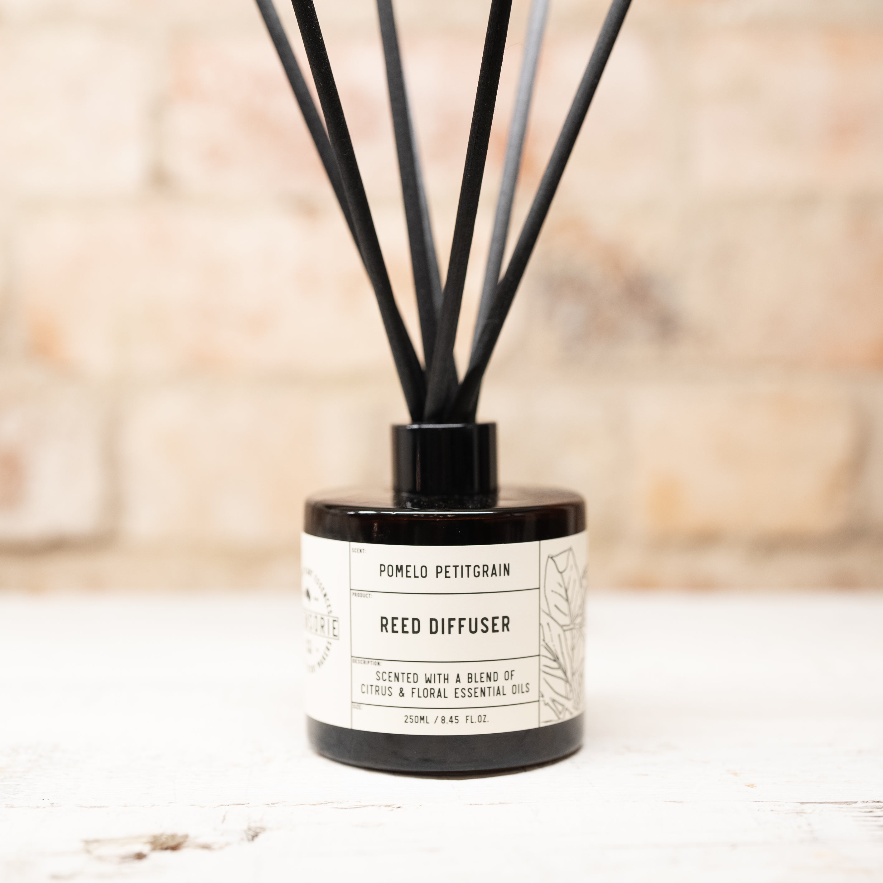 Pomelo Petitgrain Reed Diffuser